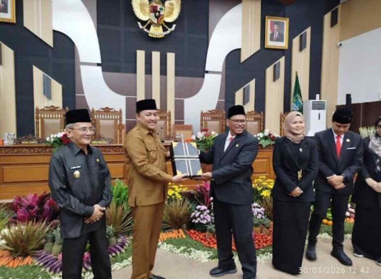 Dprd Kabupaten Pasuruan Gelar Rapat Paripurna Penyampaian Lkpj Ta 2025