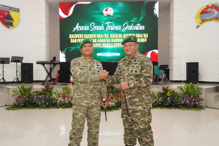 Danrem 084 Bhaskara Jaya Serahkan Jabatan Dandim 0827 Sumenep