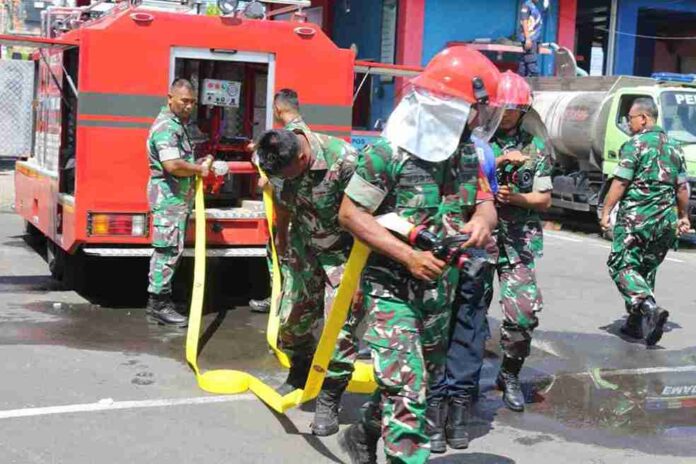kodim Pamekasan latihan mobil damkar