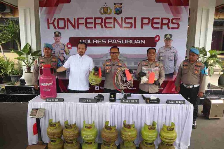 Bongkar Praktik Pengoplosan Lpg Subsidi Di Purwosari, Polres Pasuruan Amankan 2 Tersangka