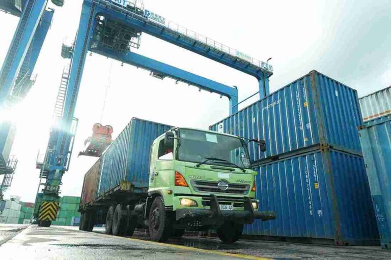 Pelindo Terminal Petikemas Catat Arus Peti Kemas Di Tpk Sorong Tumbuh 10% Pada Triwulan I Tahun 2026