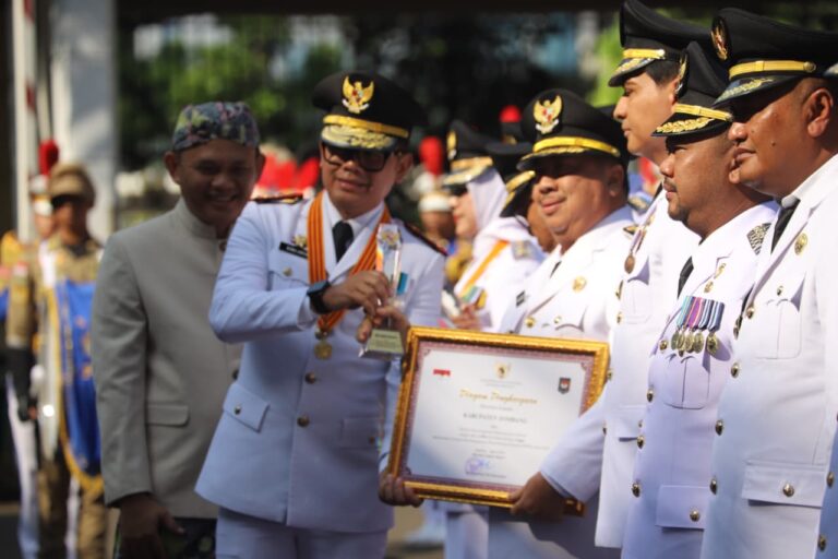 Hari Otda 2026, Pemkab Jombang Sabet Penghargaan Nasional Kinerja Pemerintahan Terbaik Peringkat 4
