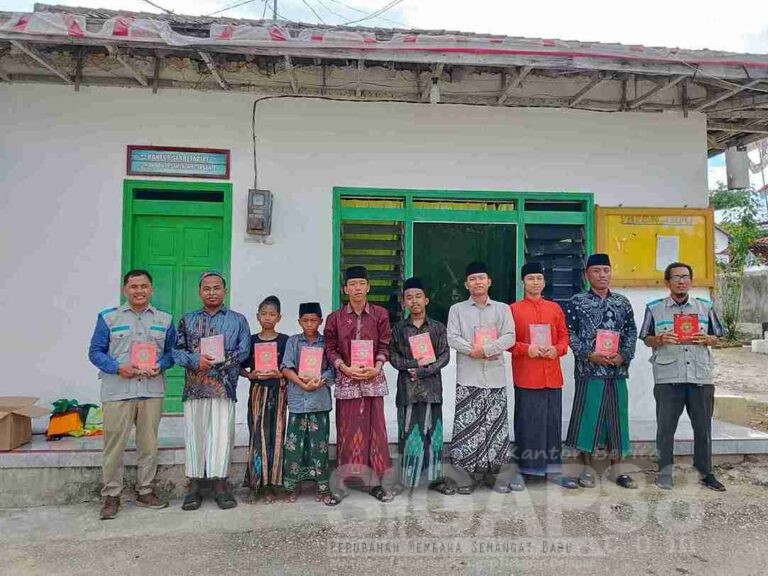Ybm Pln Salurkan 30 Mushaf Tahfidz Ke Ponpes Al Ihsan Sumenep