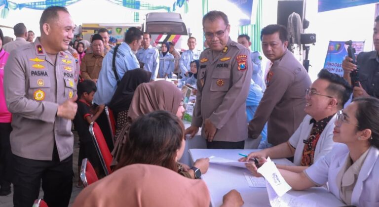 Polda Jatim Gelar Bakti Kesehatan Hari Bhayangkara Ke-80 Di Jombang, Layani 2.500 Warga Gratis