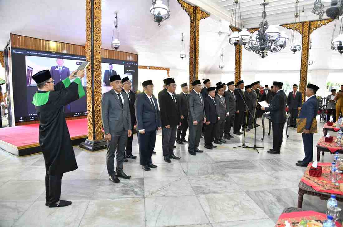 Bupati Sumenep Rotasi 25 Pejabat Administrator, Tekankan Peningkatan Pelayanan Publik 1 Para Camat Yang Dilantik