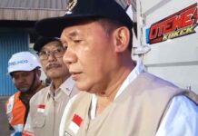 BHS, GAPASDAP dan Dharma Lautan Utama Kirim 12 Truk Bantuan Gempa NTT Lewat Dharma Rucitra 8 BHS bersama GAPASDAP dan Dharma Lautan Utama mengirim 12 truk bantuan gempa NTT melalui Dharma Rucitra 8