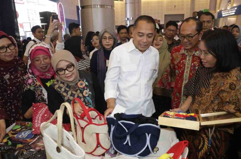 Surabaya Great Expo 2026 Dibuka, Eri Cahyadi Bidik Transaksi Umkm Tembus Rp9 Miliar