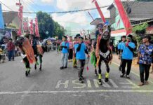 Karnaval Ketawang Larangan Sumenep, Jejak Pahlawan dan Pesan Regenerasi Desa Maju Karnaval HUT RI ke-81 Desa Ketawang Larangan Sumenep menampilkan anak menunggang kuda