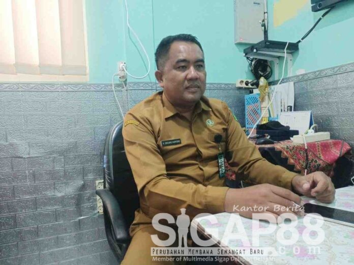 Kepala-Puskesmas-Gayam-Encung-Haryono Kepala Puskesmas Gayam, Encung Haryono