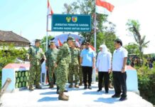 Jembatan Perintis Garuda Hubungkan 40 Desa di Nganjuk, Khofifah Apresiasi Pengabdian TNI-Polri