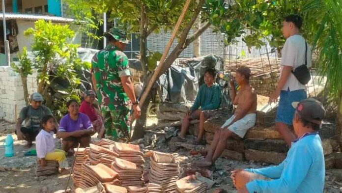 Koramil larangan ajak warga waspadai cuaca