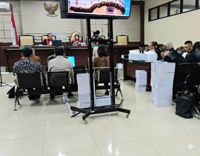 eks pejabat Pelindo melawan eks pejabat Pelindo melawan