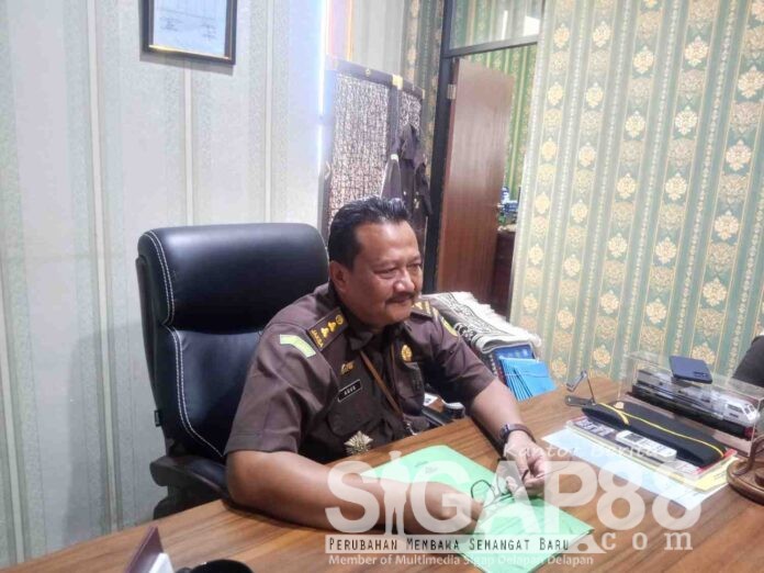 kasi Intel Kejari Pamekasan Kejari Pamekasan menyidik proyek jalan senilai sekitar Rp2,9 miliar