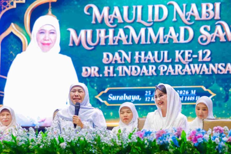 Gubernur Jatim Khofifah Gelar Maulid Nabi Dan Haul Ke-12 H. Indar Parawansa Di Surabaya