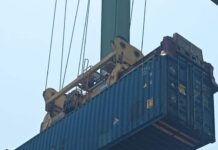 Kontainer Arang Batok Berasap di Perairan Hongkong, MV AS Carolina Putar Balik ke Teluk Lamong MV AS Carolina kapal berbendera Portugal yang kembali ke Terminal Teluk Lamong setelah kontainer arang batok berasap