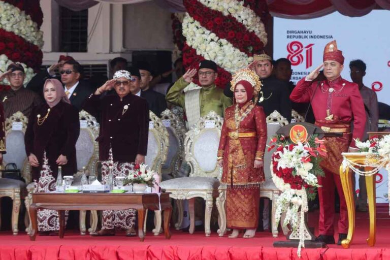 Hut Ke-81 Ri Di Balai Kota Surabaya, Eri Ajak Anak Muda Jadi Penggerak Kota