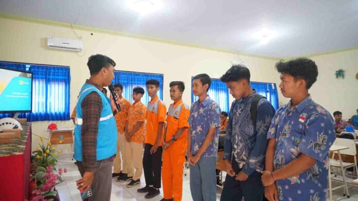 pln-mengajar-smkn-1-kalianget-hari-pelanggan-nasional-2026 PLN Mengajar edukasi keselamatan listrik di SMKN 1 Kalianget