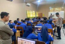 Polres Jombang Edukasi Pelajar soal AI di SMA PGRI 1