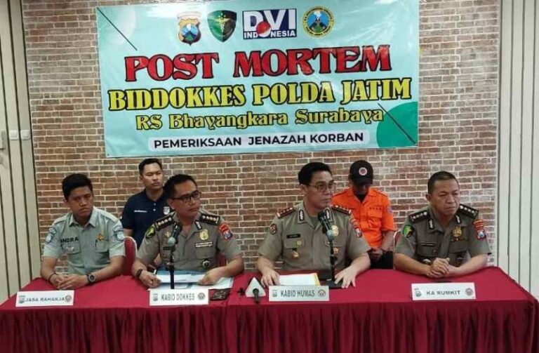 Tim Dvi Polda Jatim Berhasil Identifikasi Lima Korban Kmp Mutiara Sentosa 2, Operasi Kemanusiaan Masih Berlangsung