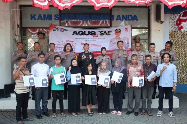 Hut Ke-81 Ri, Satlantas Polres Pasuruan Kota Gratiskan Sim Lewat Program Agus Sae