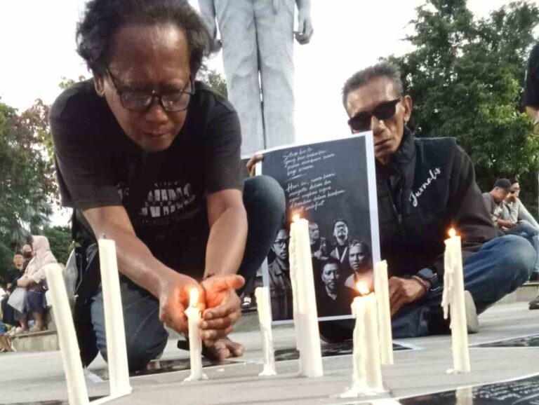 Lima Jurnalis Hilang Di Selat Sunda, Pfi Surabaya Gelar Doa Dan Ingatkan Keselamatan Peliputan
