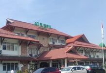 KPK Geledah Kanwil BPN Jatim, Jejak Lampri Disisir di Surabaya KPK geledah Kanwil BPN Jatim di Surabaya