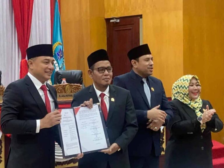 Pemkot Dan Dprd Surabaya Sepakati P-Apbd 2026, Pendidikan Dan Banjir Jadi Prioritas