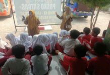 Tak Hanya Bangun Infrastruktur, TMMD ke-130 Kodim Pamekasan Ajak Anak Jarin Gemar Membaca