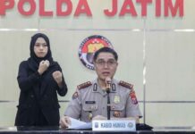 Sumpah Pemuda di Era Digital, Polda Jatim Ingatkan Bahaya Provokasi Medsos Kepala Bidang Humas Polda Jatim Kombes Pol Jules Abraham Abast