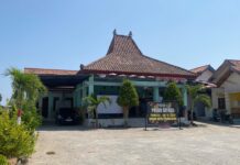 TMMD ke-130 Kodim Pamekasan, Warga Desa Jarin Bisa Urus KTP, KK dan Akta Kelahiran Gratis