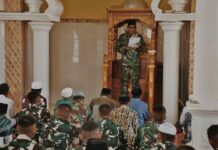 Jumat Berkah TMMD ke-130 Kodim Pamekasan, Satgas TNI Pererat Kedekatan dengan Warga